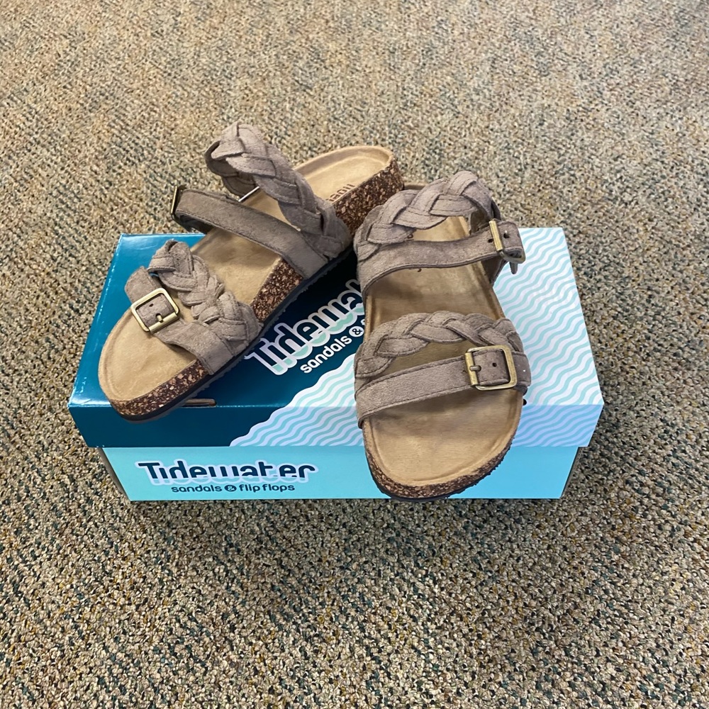 New Tidewater Sandels